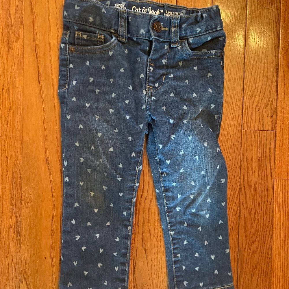 Heart jeans!! Perfect for Valentine’s Day!!   2T Cat & Jack